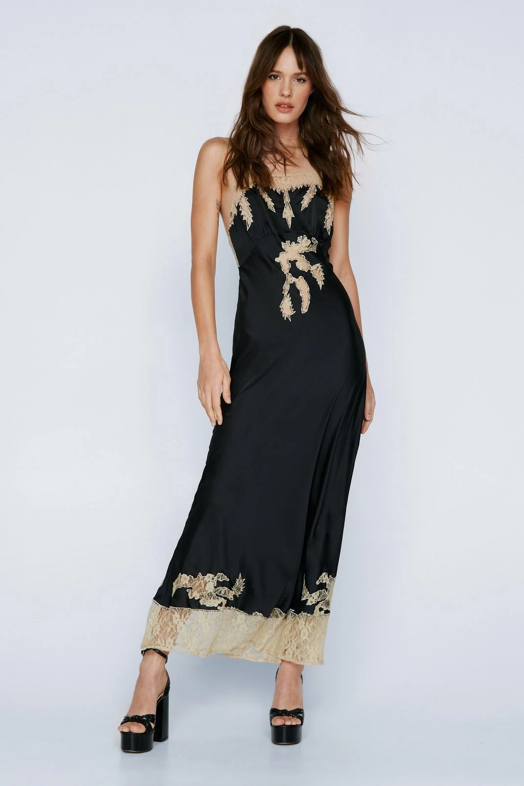 Contrast Lace Applique Maxi Dress - Image 4