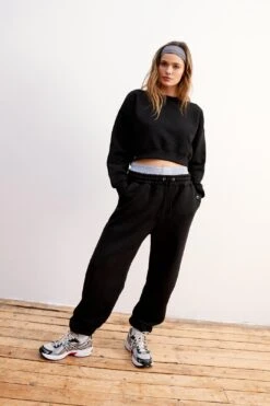 Tab Detail Wide Leg Sweatpants And Cropped Sweatshirt Set