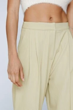 Marled Tailored Pleat Front Pants